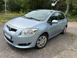 Toyota Auris 1.4 - - Toyota Auris in Leipzig