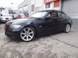 BMW 330 Baureihe 3 Lim. 330i - BMW 330 aus 2006: 330i