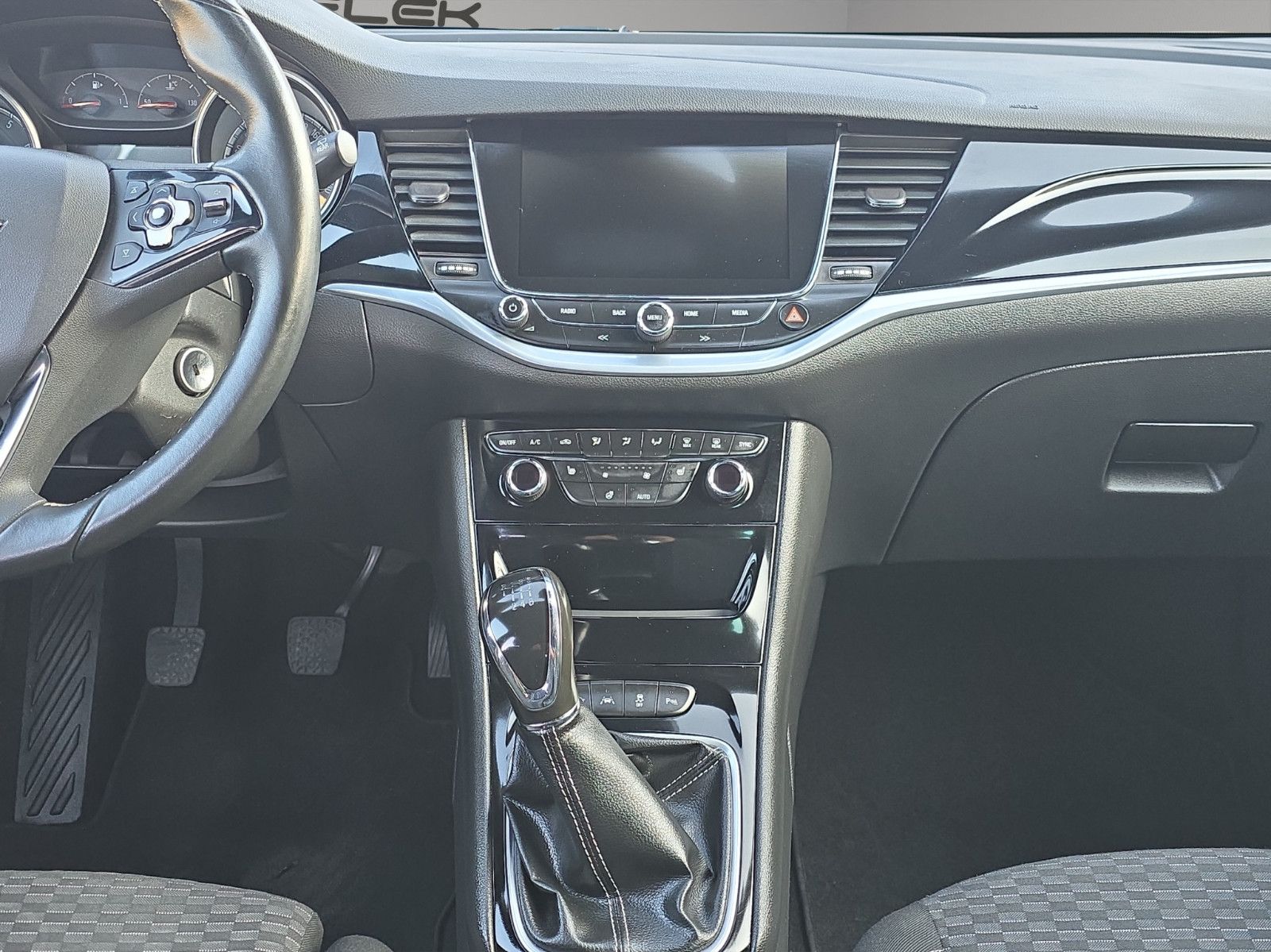 Fahrzeugabbildung Opel Astra K Dynamic+LED+NAVI+TEMPOMAT+SPURASISTENT