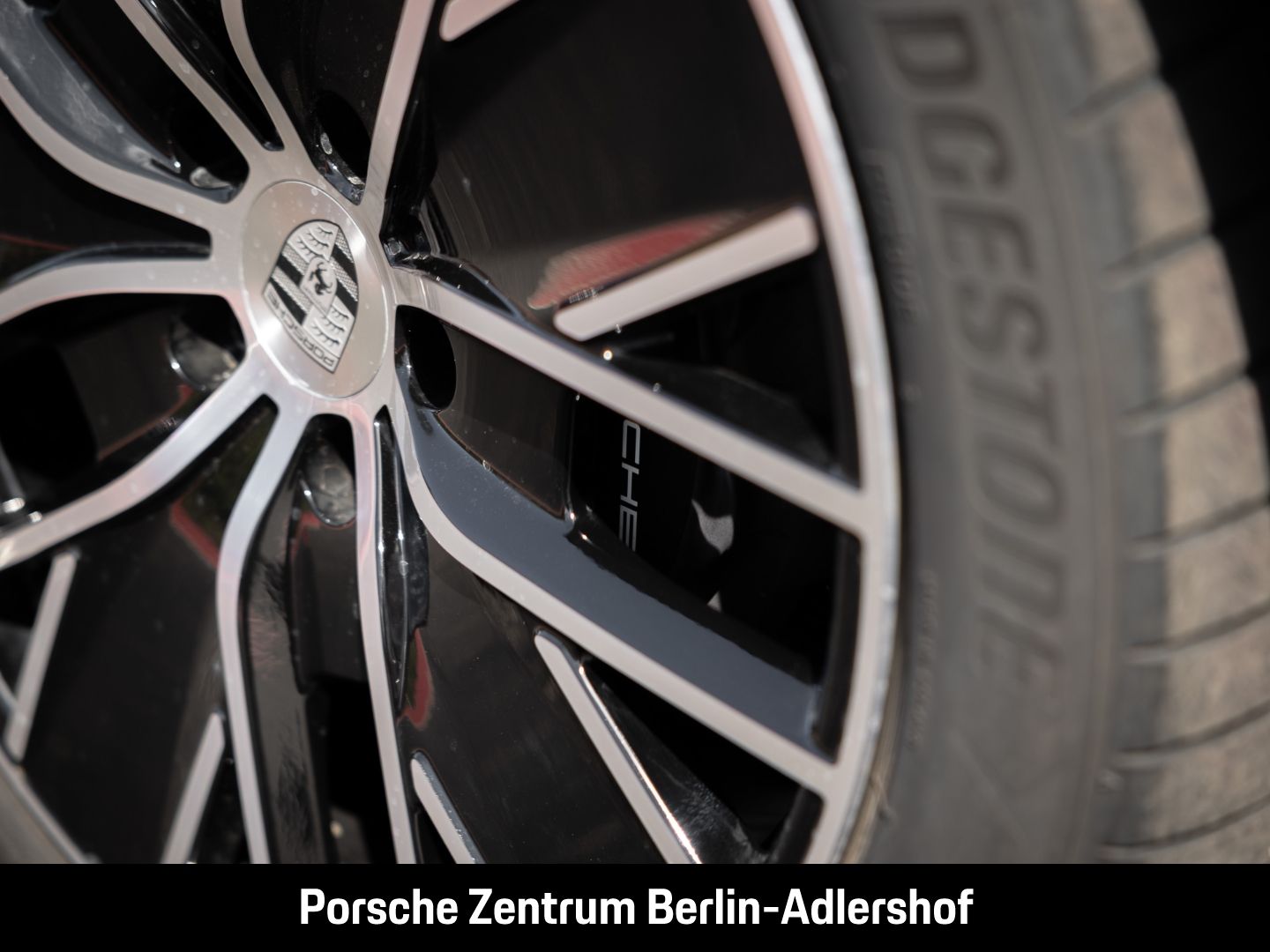 Porsche Macan 4 InnoDrive HA-Lenkung HeadUp Luftfederung foto 15