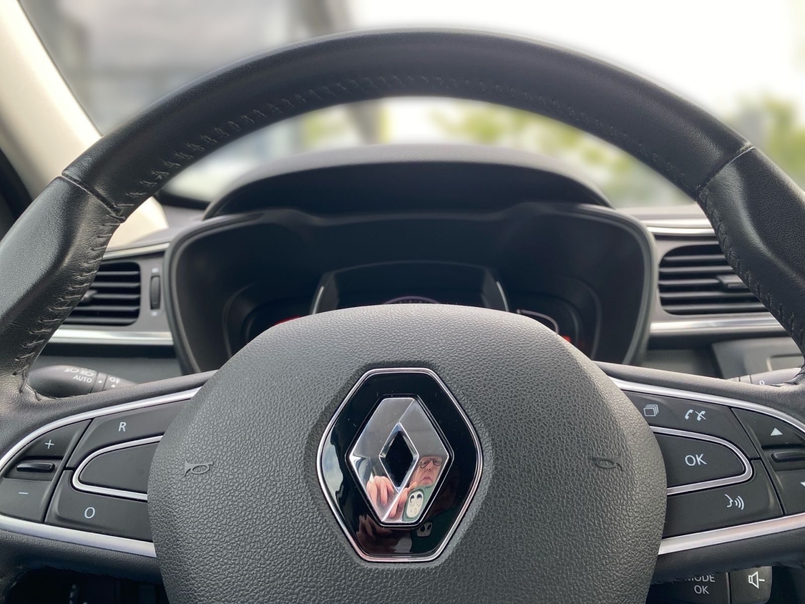 Fahrzeugabbildung Renault Kadjar 1.2 TCe 130 Automatik Limited *NAV*KAMERA