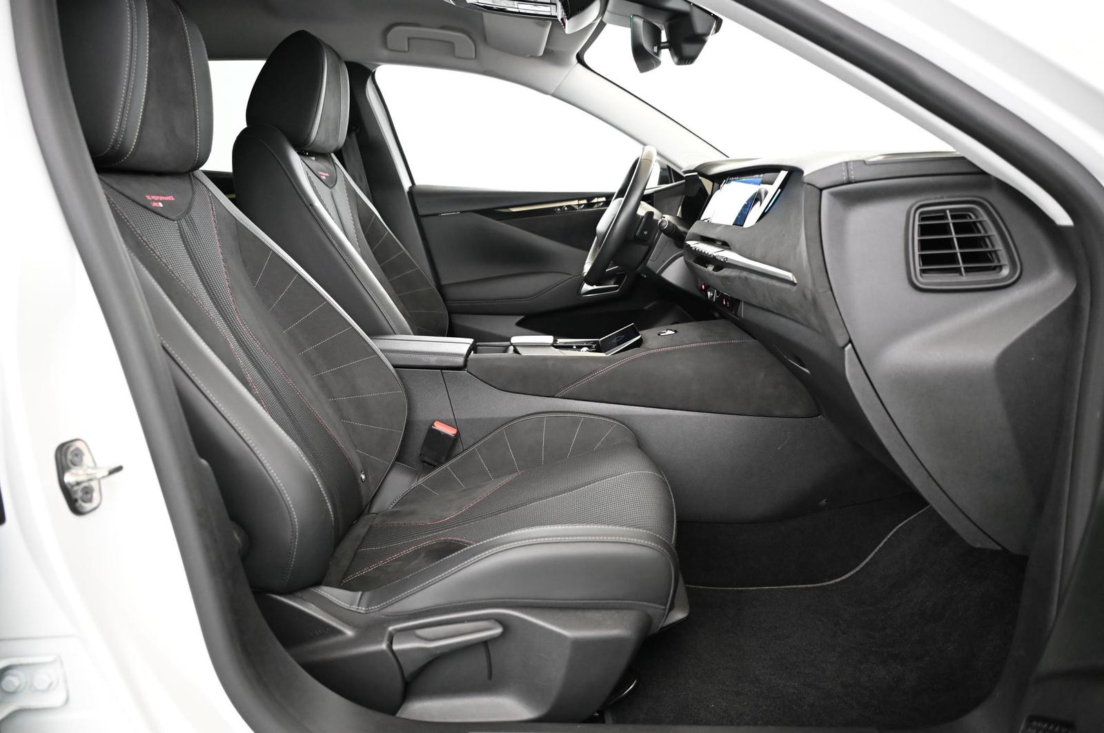 DS Automobiles DS4 1.6 E-Tense 225 Performance UVP 50.000 EUR