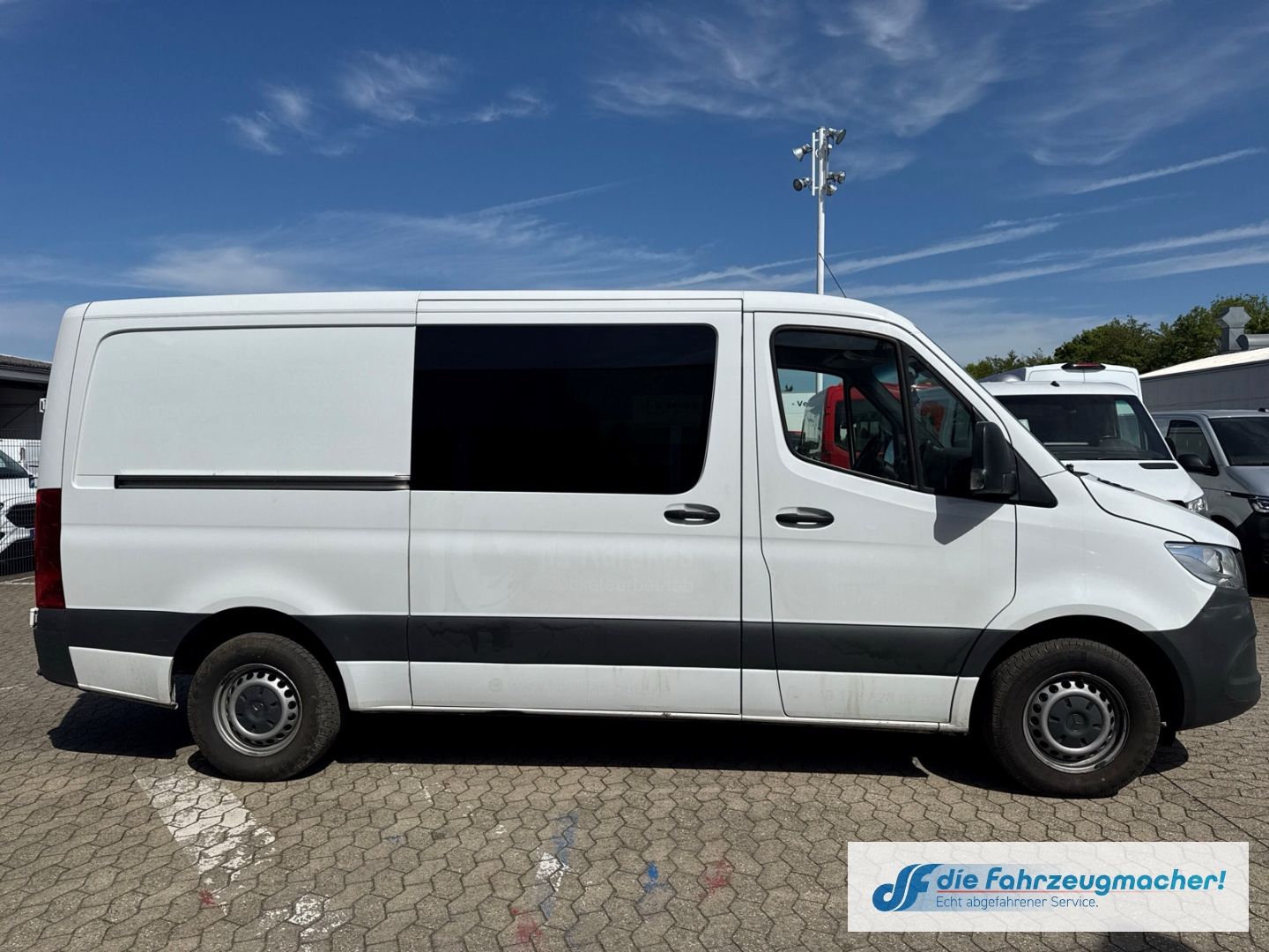 Fahrzeugabbildung Mercedes-Benz Sprinter MIXTO 315CDI DoKa L2H1 *SEITENSCHADEN