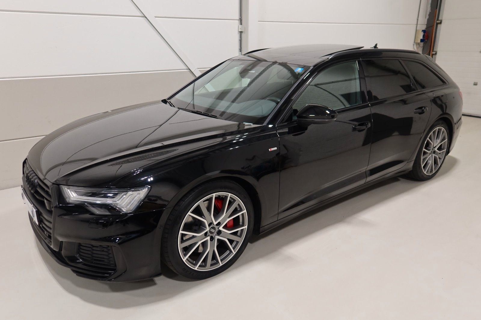 Audi A6 Avant 55 TFSI e quattro Competition S-Line imagem 3