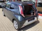 Toyota Aygo Automatik  x-clusiv + Navi - gebrauchte Toyota Aygo (X) aus dem Jahr 2016