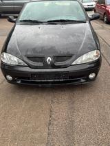 Renault Megane erste Hand TÜV 4/2028 - Renault Megane aus 2000: Cabrio