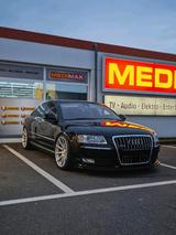 Audi A8 W12 - Audi A8: W12