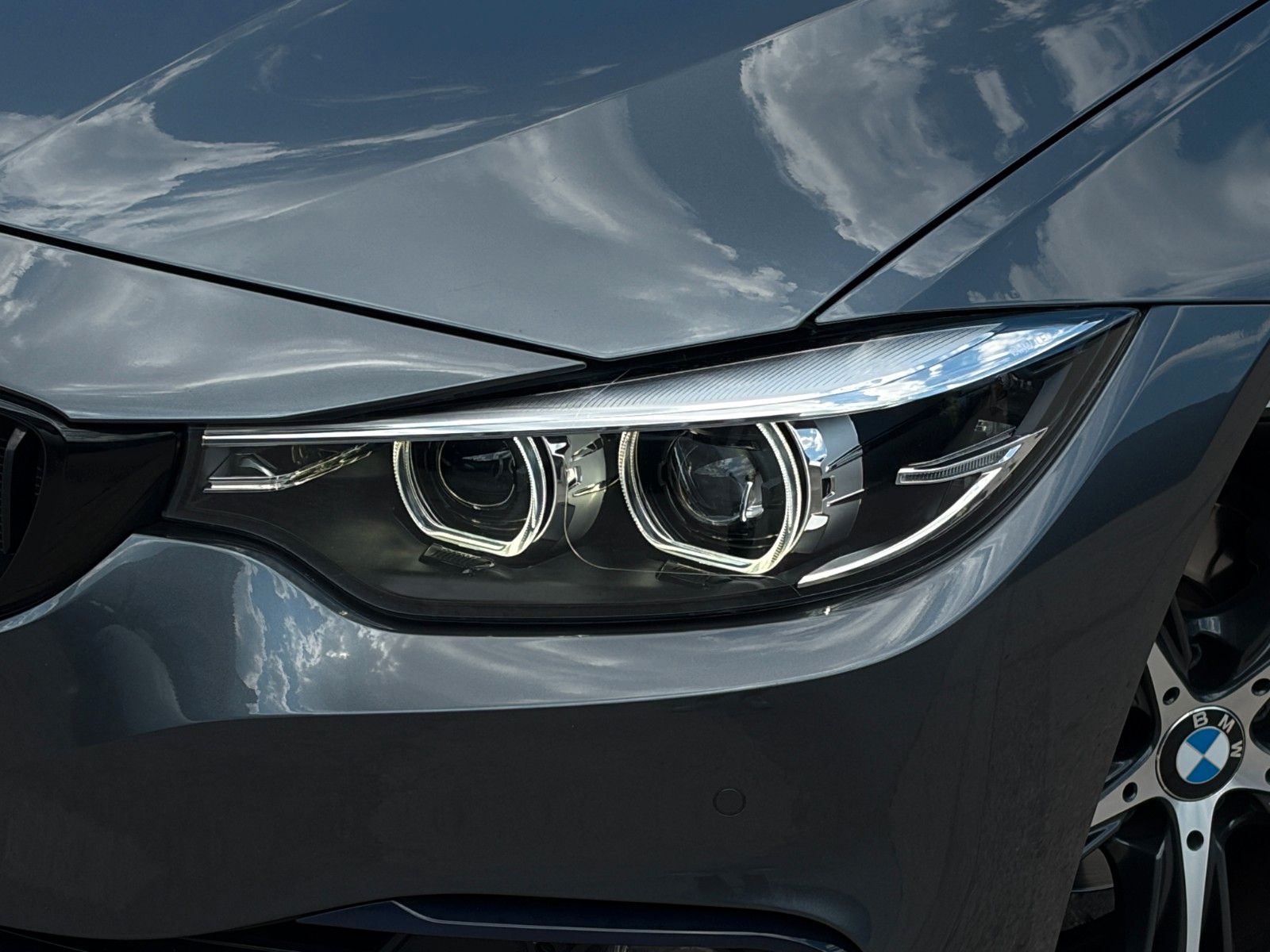 Fahrzeugabbildung BMW 420i  Coupe Sport Line Leder Tempomat HiFi SHZ