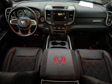 Dodge RAM - 10