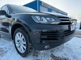 Volkswagen Touareg V6 TDI+3.5T BMT+AHK+Navi+Tempo+Sitz+Allw - Volkswagen Touareg aus 2012: TDI
