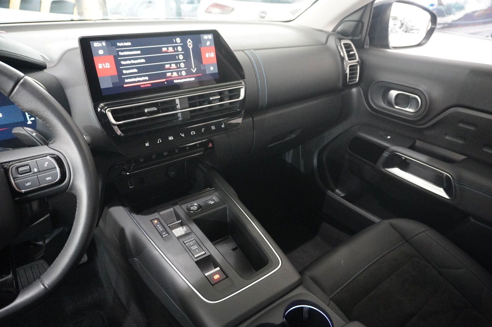Fahrzeugabbildung Citroën C5 Aircross 1.2T SHINE EAT-8 NAVI/LED/KAMERA/SH