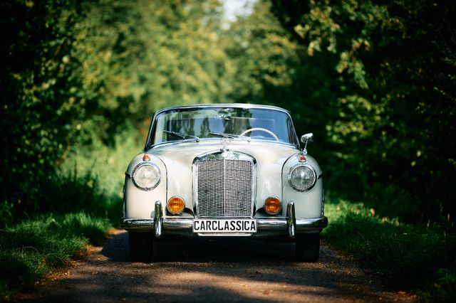 Mercedes-Benz 220 S Cabriolet (Ponton)