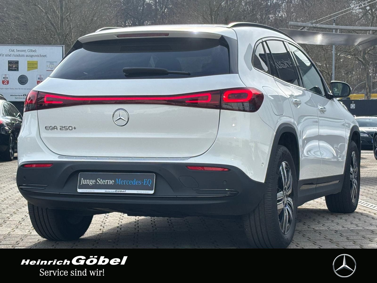 Fahrzeugabbildung Mercedes-Benz EQA 250+ ELE-ART PAN FAP NP 360° HUD VZA KLG ASS
