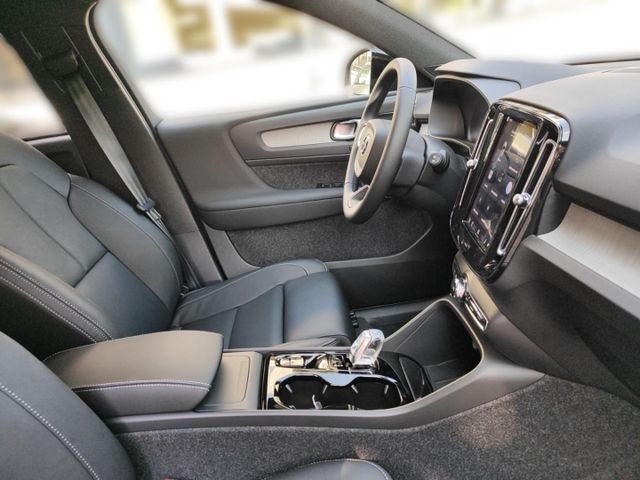 VOLVO XC 40 (Bild 20 von Array)