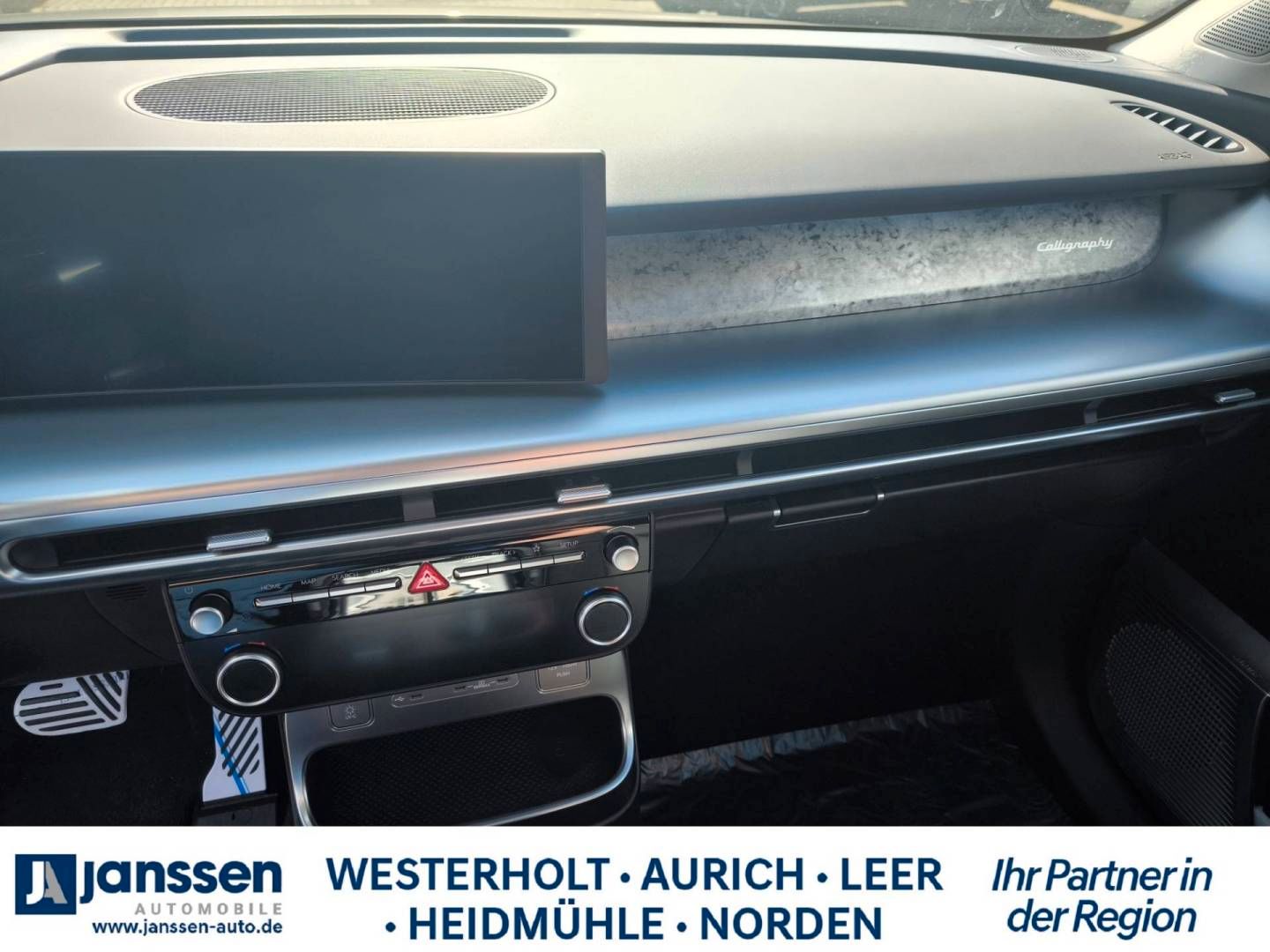 Fahrzeugabbildung Hyundai IONIQ 9 UNIQ Panorama-Glas-Schiebedach, Relax-Pa