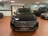 Volkswagen Touareg 3.0 V6 Elegance EHybrid Leder,AHK,Memory - Volkswagen Touareg in Essen