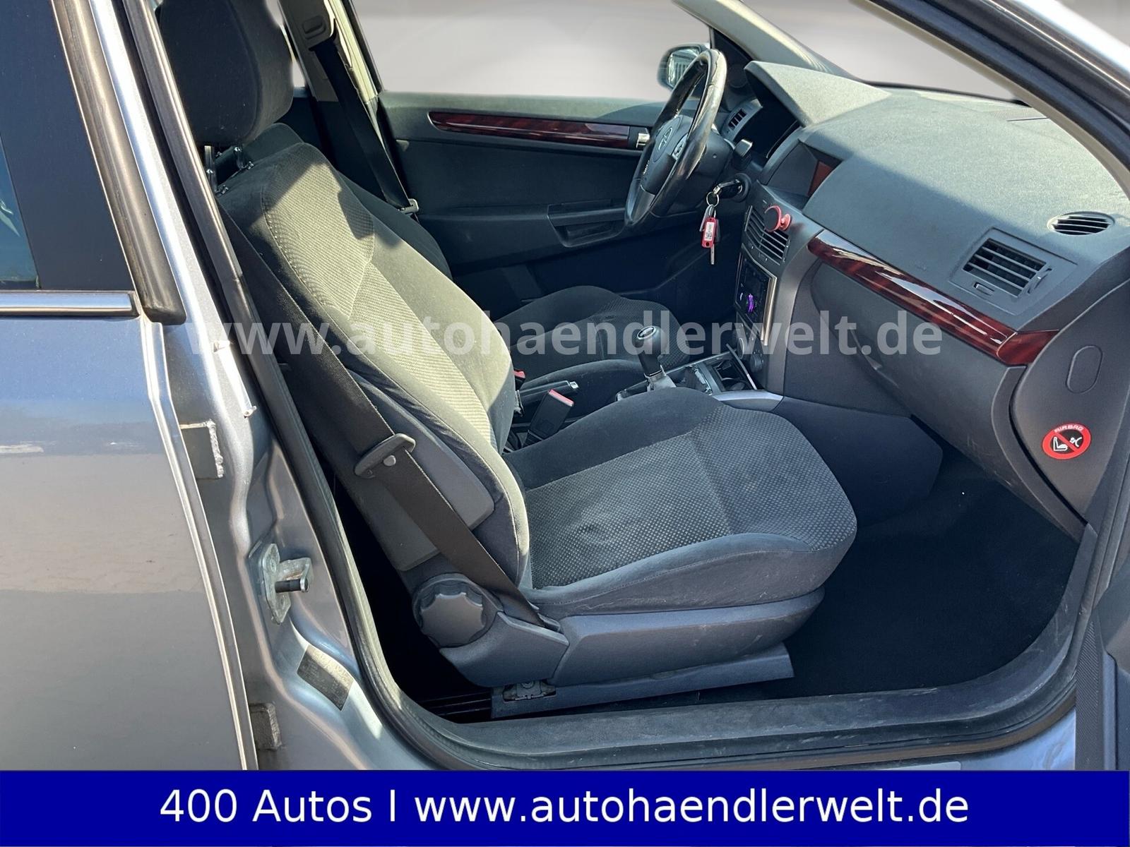 Opel Astra 2004 — photo 13