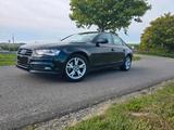 Audi A4 B8 TÜV 09/27 - Audi A4 mit Benzin-Antrieb: Limousine, 2.8