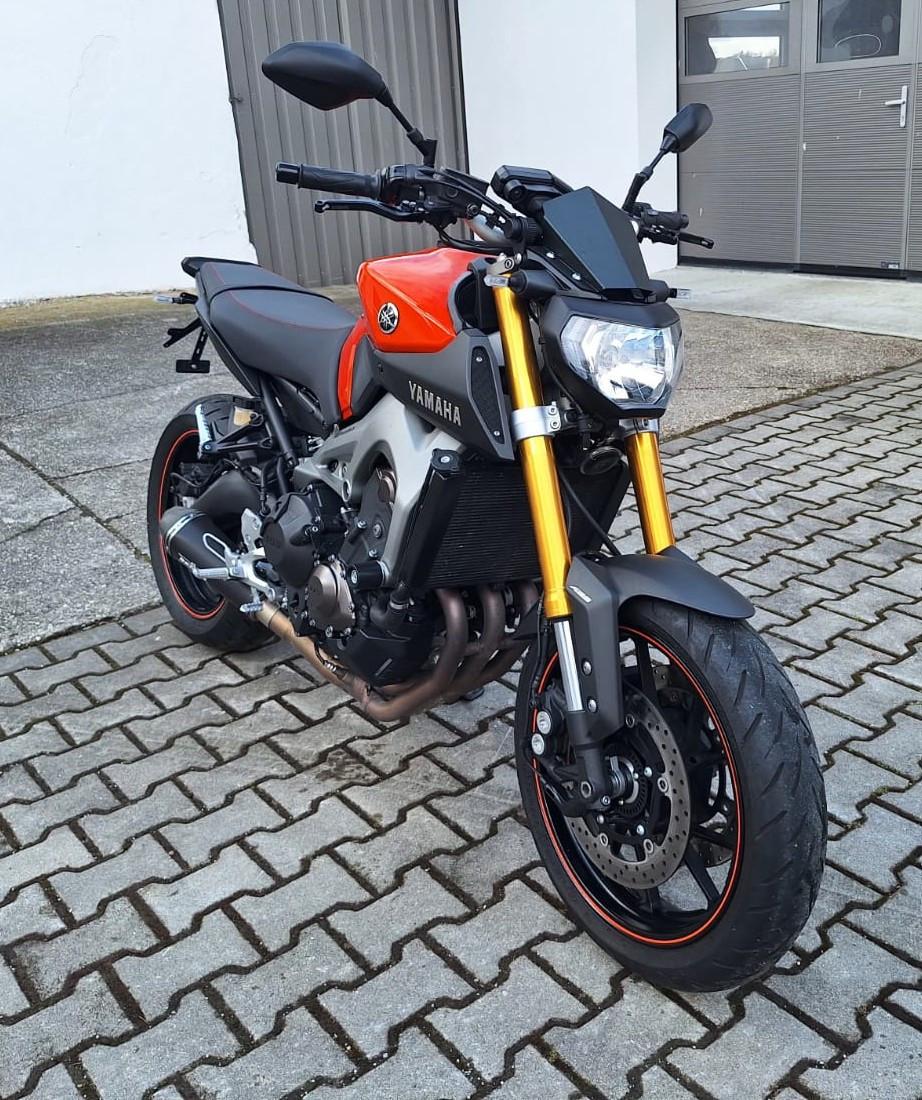 Yamaha MT-09 RN29, Service+HU neu, Remus Auspuff