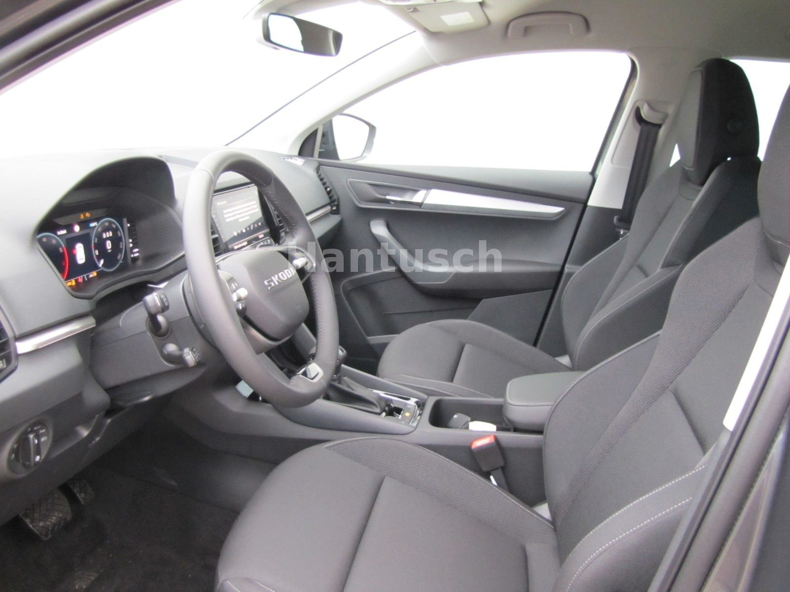 Fahrzeugabbildung SKODA Karoq Balance 1.5l TSI 150PS 7-Gang DSG