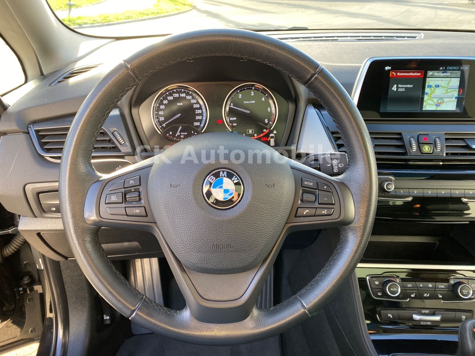 Fahrzeugabbildung BMW 218d Gran Tourer Advantage/Navi/Pano/LED/AHK