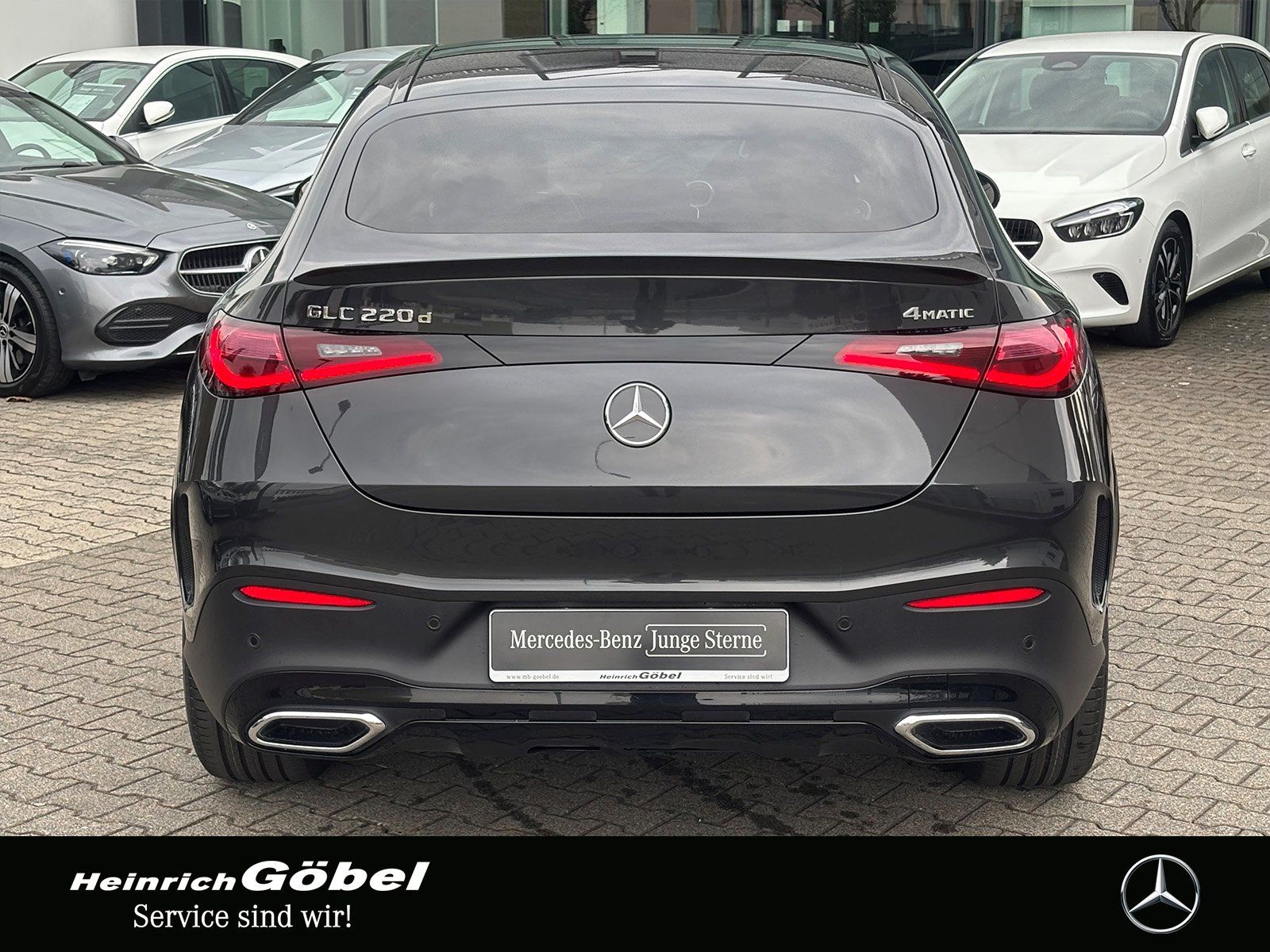 Fahrzeugabbildung Mercedes-Benz GLC 220 d 4M Coupé AMG*AHK*PANO*MEMORY*DIST*360°