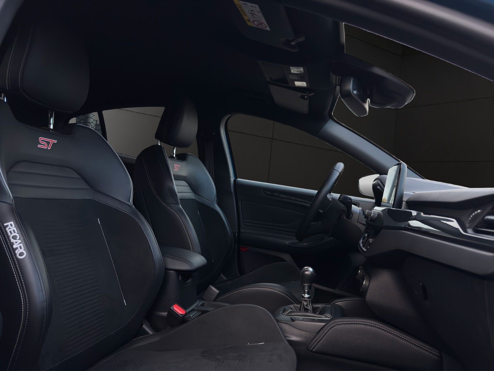 Fahrzeugabbildung Ford Focus Lim. ST *Head-Up*B&O*Keyless*Recaro*ACC