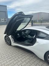 BMW i8 - - - BMW i8