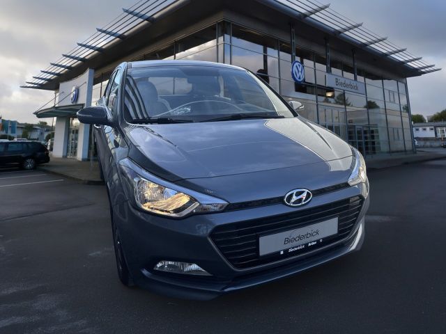 i20 1.0 YES! 15 ALU NSW SITZHZG. ZV+FUNK
