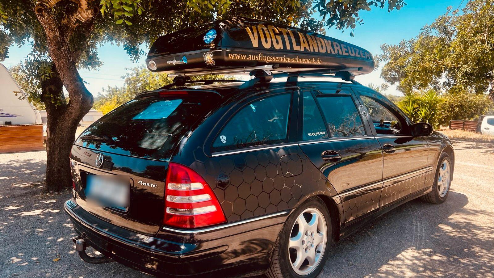 Mercedes-Benz C320 2004 — rear view
