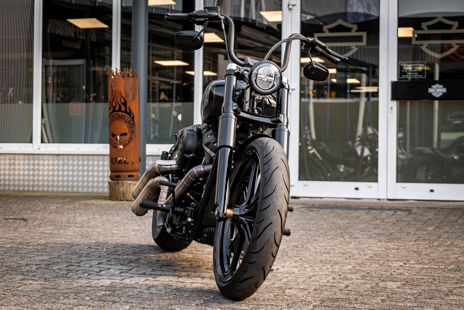 Fahrzeugabbildung Harley-Davidson FXBB STREET BOB SOFTAIL -KESSTECH BTC GANGSTER-
