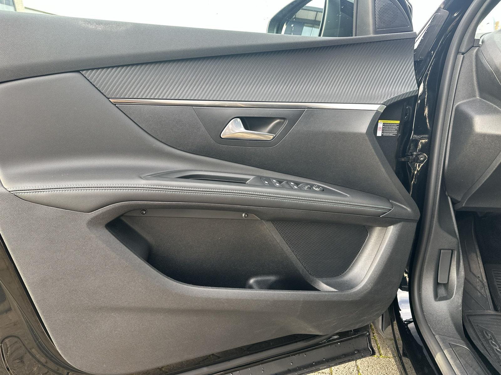 Peugeot 5008 Allure Pack 130 EAT *Anhängerkupplung*