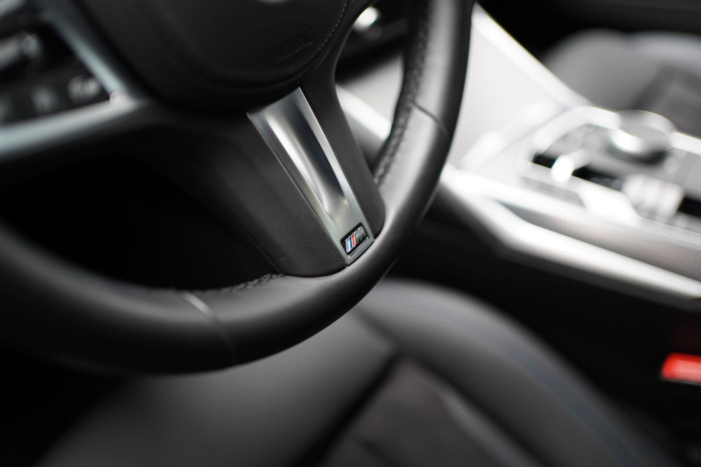 Fahrzeugabbildung BMW 320iA M Sport +Parking Assistant+Driving Assista