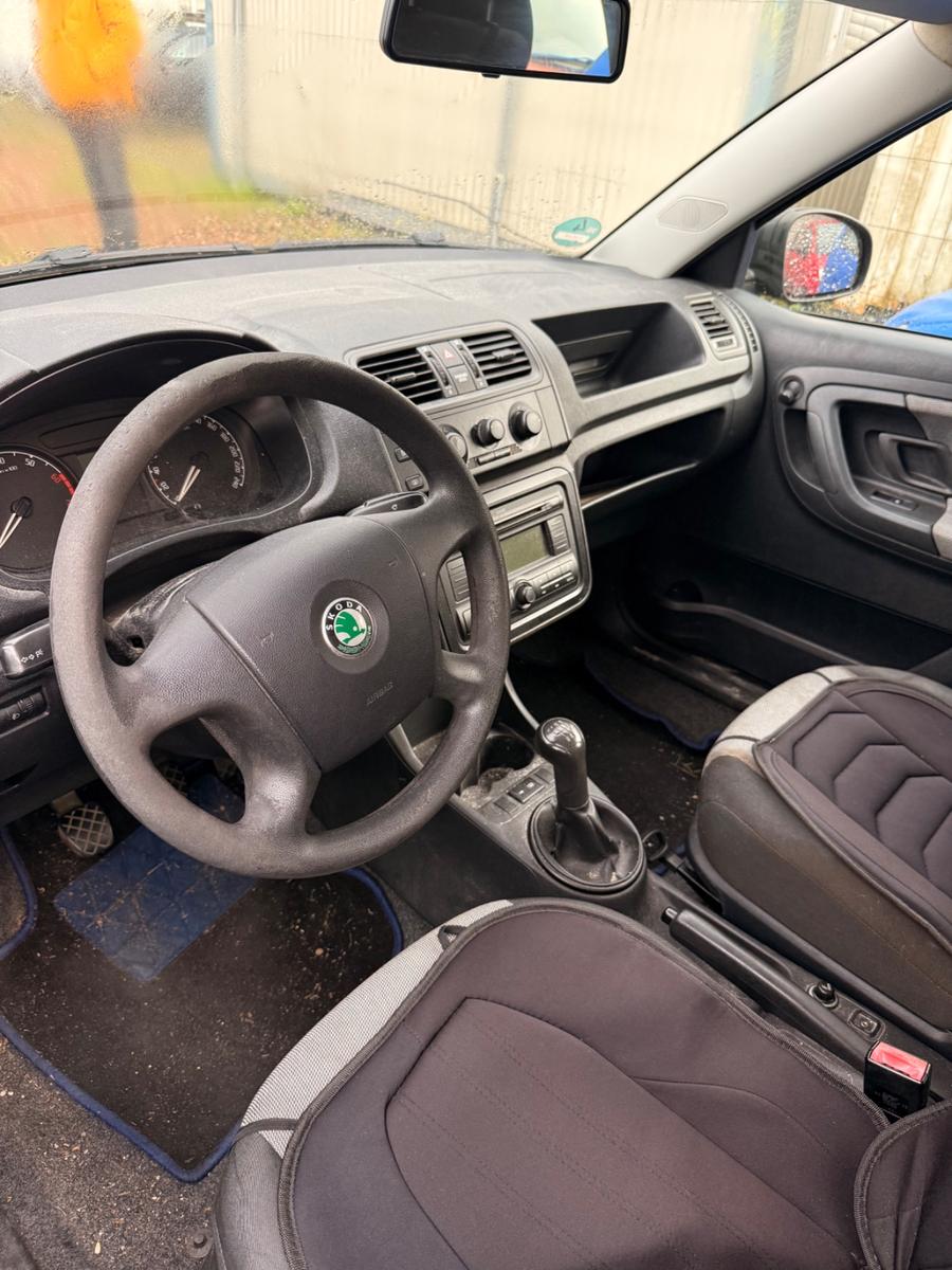 Skoda Fabia 2009 — photo 5