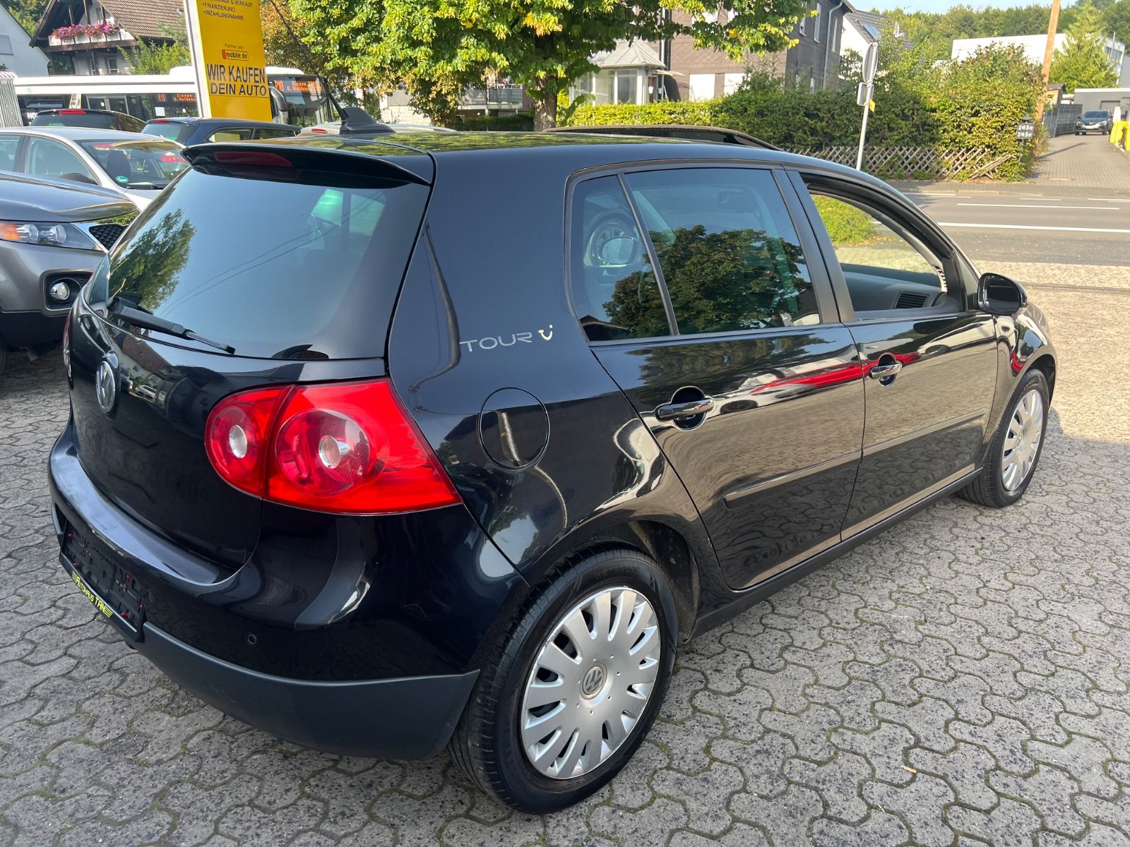 Fahrzeugabbildung Volkswagen Golf V Lim. Tour Edition *1.HAND*
