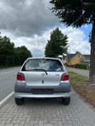 TOYOTA Yaris Foto 5