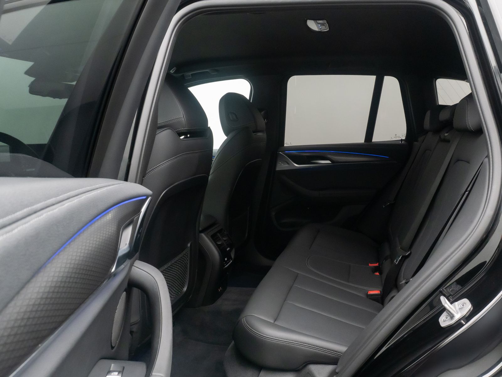 Fahrzeugabbildung BMW X3 xD20d M Sport AHK Alarm Kamera DAB Laser 19"