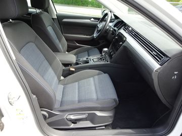Fotografie des VW Passat Variant 1.4 TSI Hybrid GTE Klima Navi