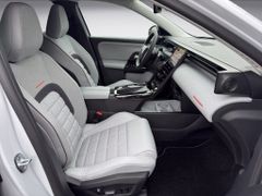 Fahrzeugabbildung Citroën C5 Aircross 145 Hybrid MAX *TEAM D* NAVI 360°