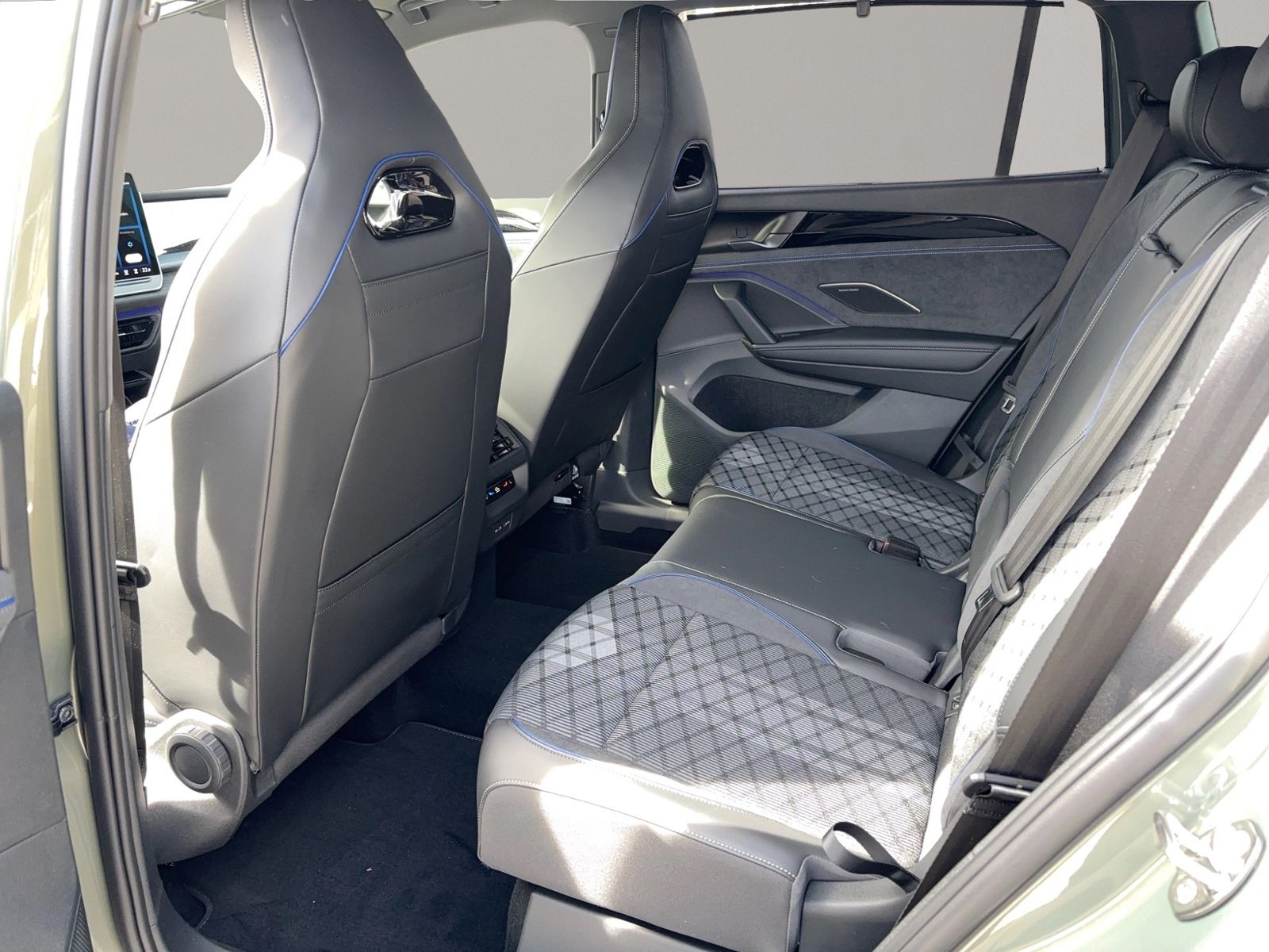 Tayron 2.0 TDI R-Line 4M, AHK, IQ Light, BlackSt