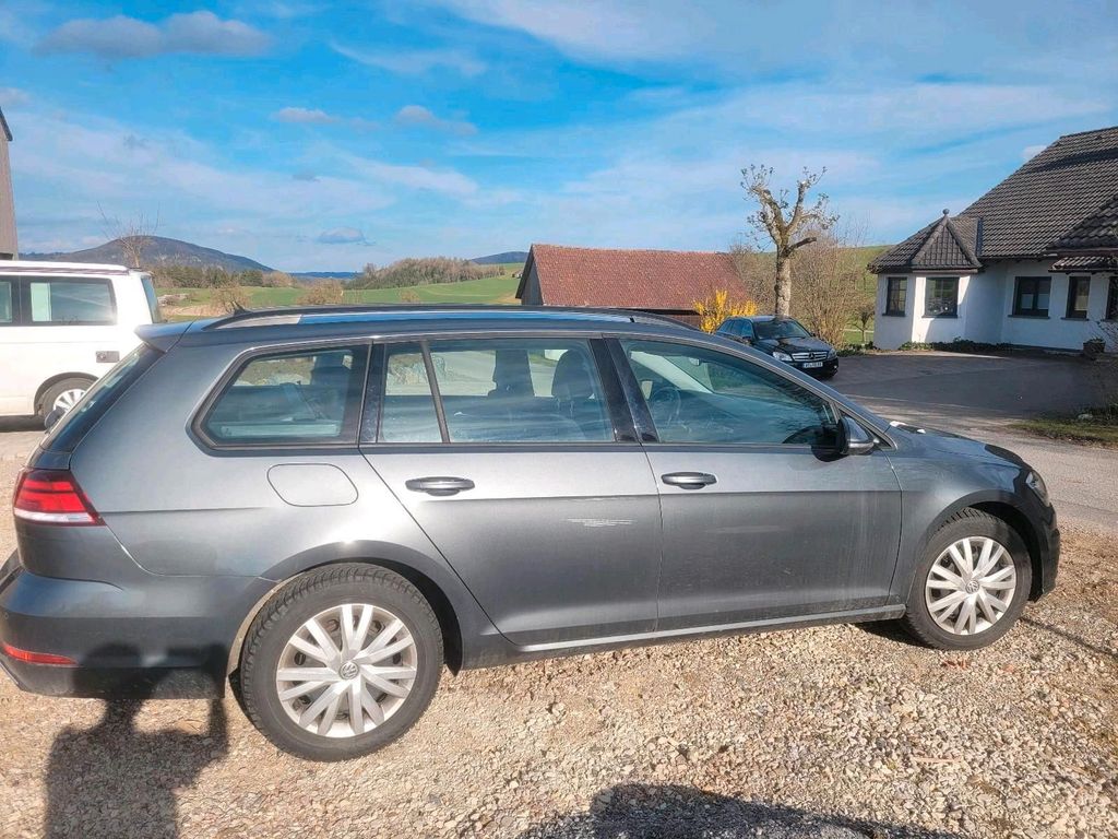 Image of Volkswagen Golf