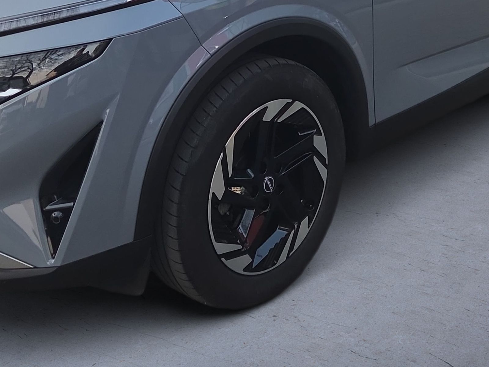Fahrzeugabbildung Nissan Qashqai 1.3 DIG-T MHEV N-Connecta 158 PS Autom.