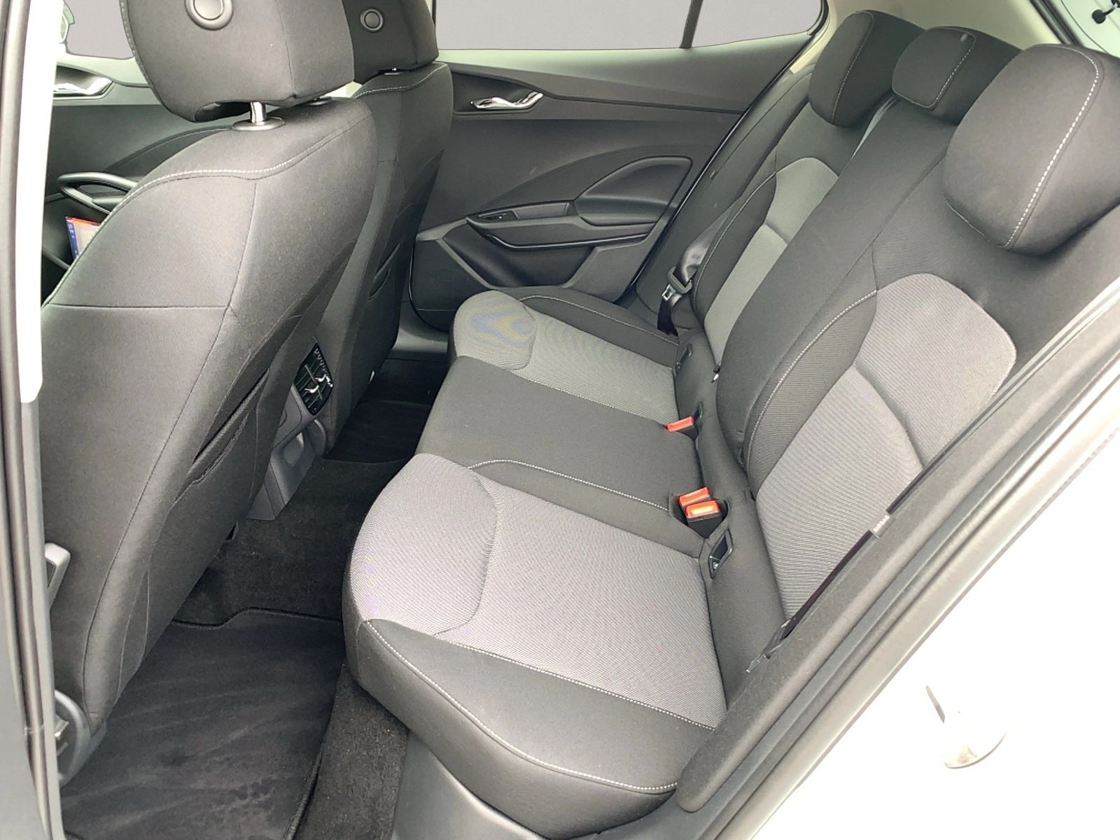 Fabia 1.0 TSI Selection, Winter-Paket, DAB+ 6-Ga