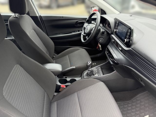 Fahrzeugabbildung Hyundai i20 Essential Komfort 1.0 T-GDI +CARPLAY+TEMPOMA