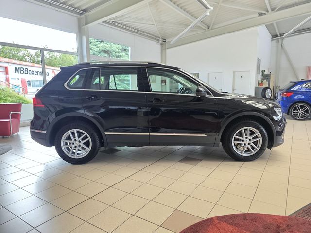 VW Tiguan — Foto 12