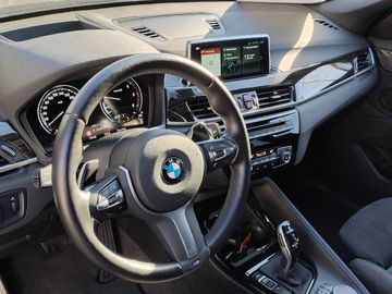 BMW X1 xDrive20d A M Sportpaket Head-Up LED RFK Shz