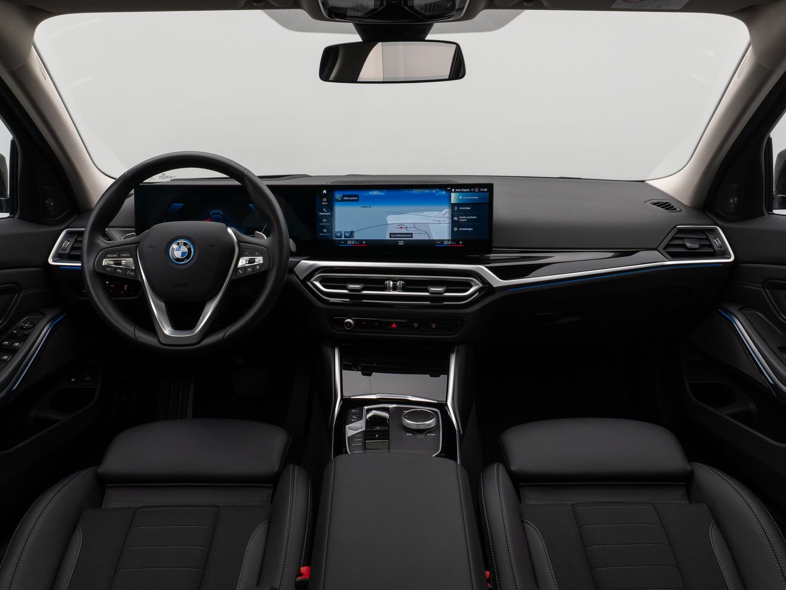 Fahrzeugabbildung BMW 330e xD Panoram Kamera HUD DAB H/K Stop&Go Sport