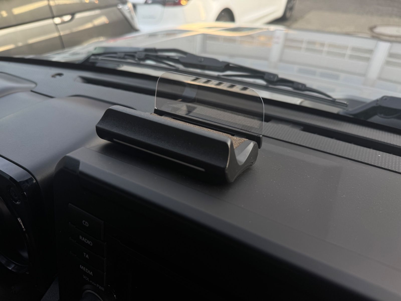 Fahrzeugabbildung Suzuki Jimny Comfort AllGrip NFZ,Temp,SH,8 fach bereift