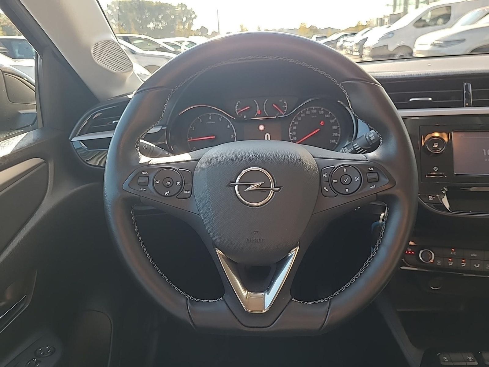 Fahrzeugabbildung Opel Corsa F Edition #SHZ+PDC+LANEASSIST+CARPLAY+