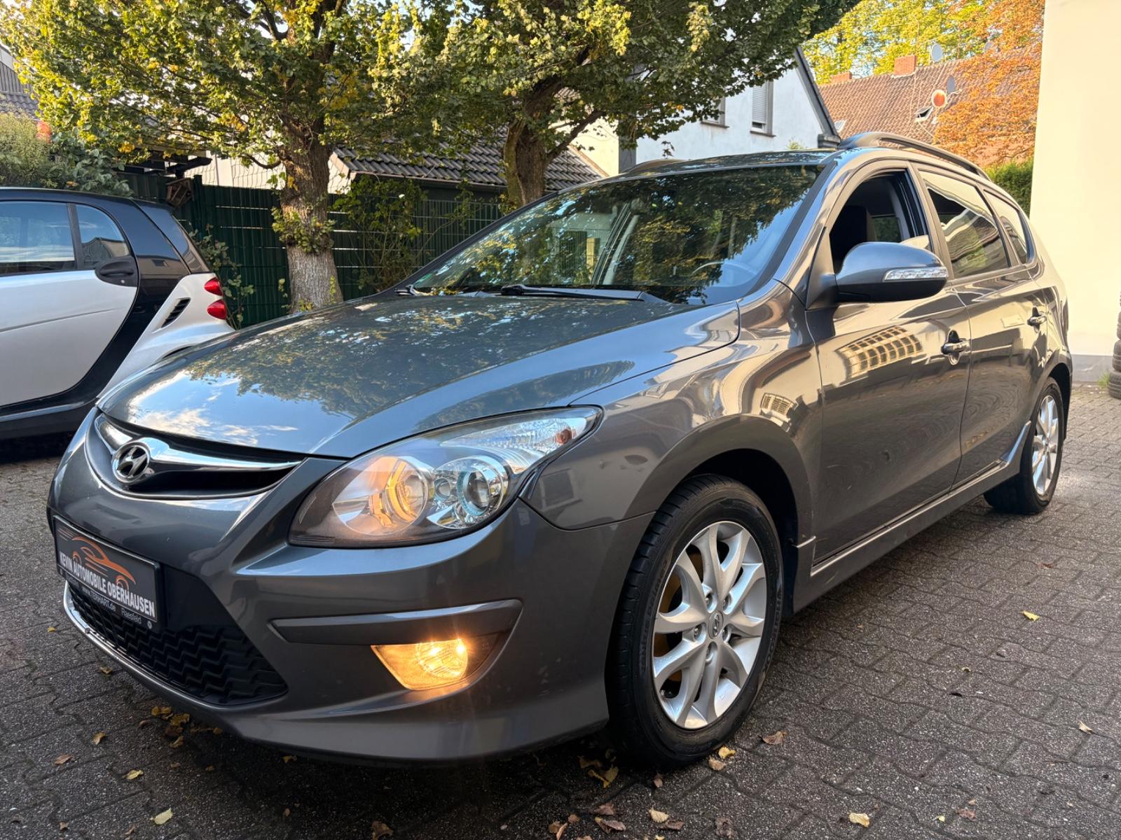 Hyundai i30 2011 — вигляд ззаду